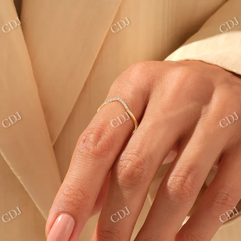 0.09CTW Round Chevron Curved Wedding Band