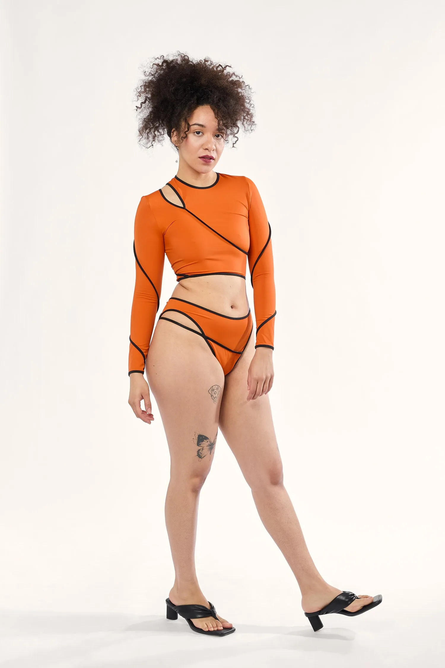 SPIRAL MID-RISE BIKINI BOTTOM / PUMPKIN