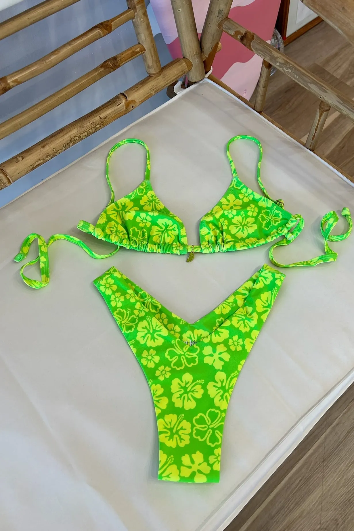 Y Cheeky Bikini Bottom in Aloha Lime